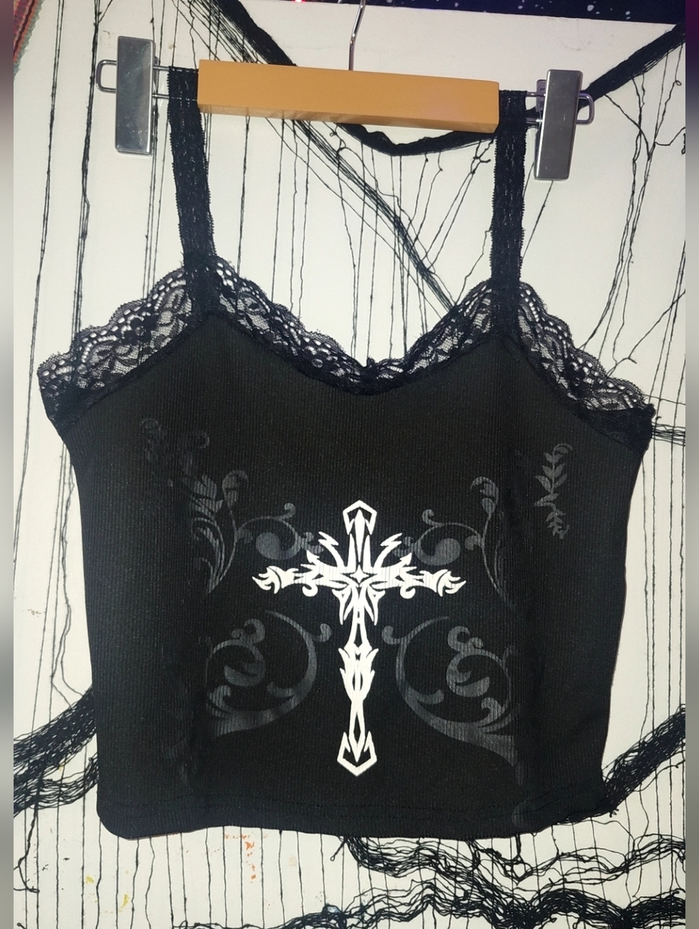 ✨️Black Lace Trim Cross Graphic Cami Top✨️